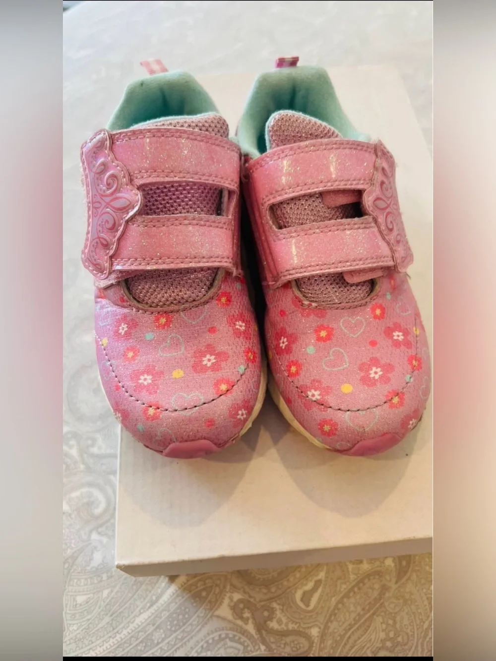 Girls Pink Floral Heart Velcro Kids Sneakers size 10